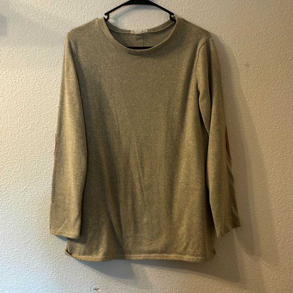 A. Gain sweater with elbow patches and button detail size medium